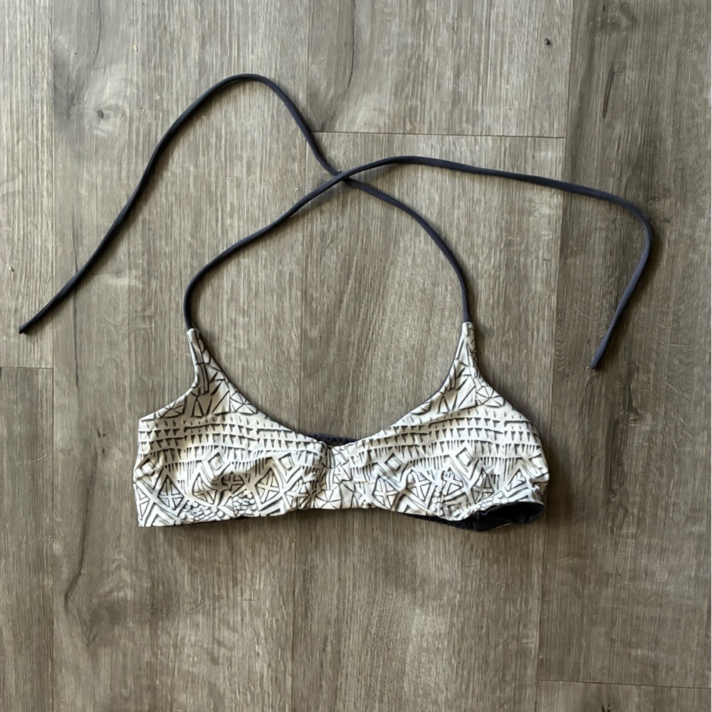 Rip Curl Black and White Bikini Top